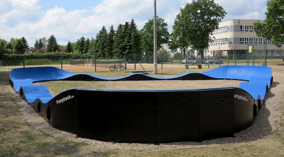 Parco giochi per biciclette o pumptrack