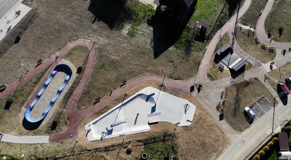 Parco giochi per biciclette o pumptrack