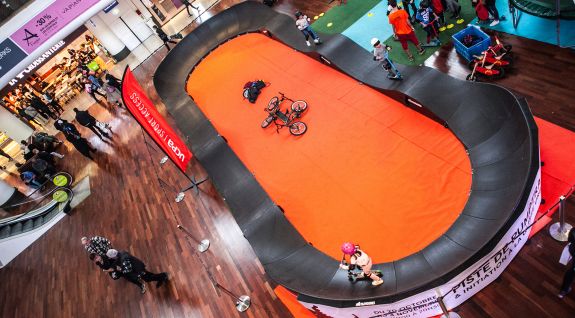 Parco giochi per biciclette o pumptrack